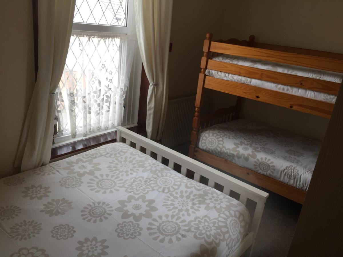 Phillips Apartments Blackpool Esterno foto
