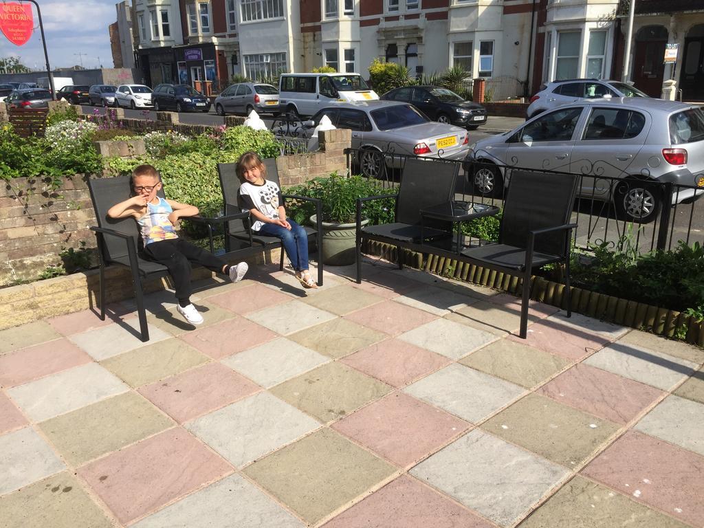 Phillips Apartments Blackpool Esterno foto